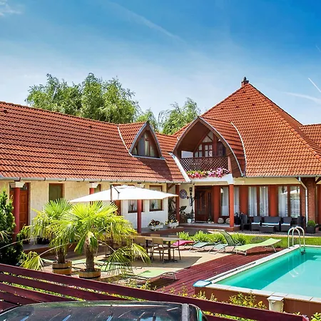 Cortaderia 1 By Interhome Balatonkeresztúr